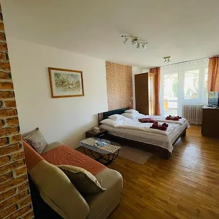 Gabi Haz Apartmanok*** Хайдусобосло